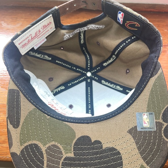 Cleveland Cavaliers SnapBack - Picture 3 of 3